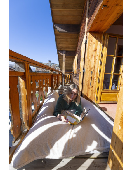 Grand coussin d'intérieur complet tissu Mouton Blanc