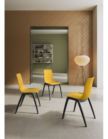 Chaise Rigato assise Jaune, pieds Anthracite empilable