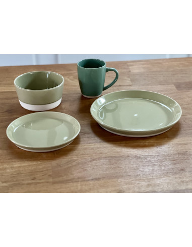Assiette creuse/salad bowl Minorque... Assiette creuse/salad bowl Minorque...