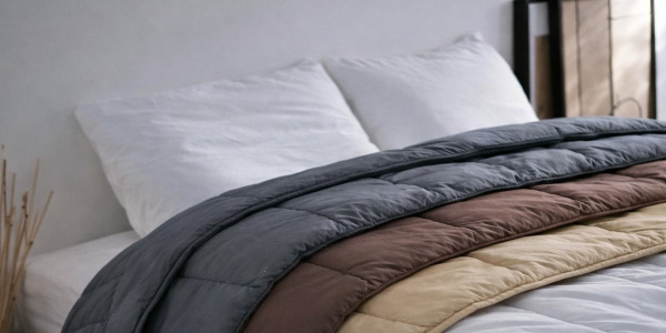 Couettes : "Unies ou bicolores, à vous de choisir ? " chez banliat.com.